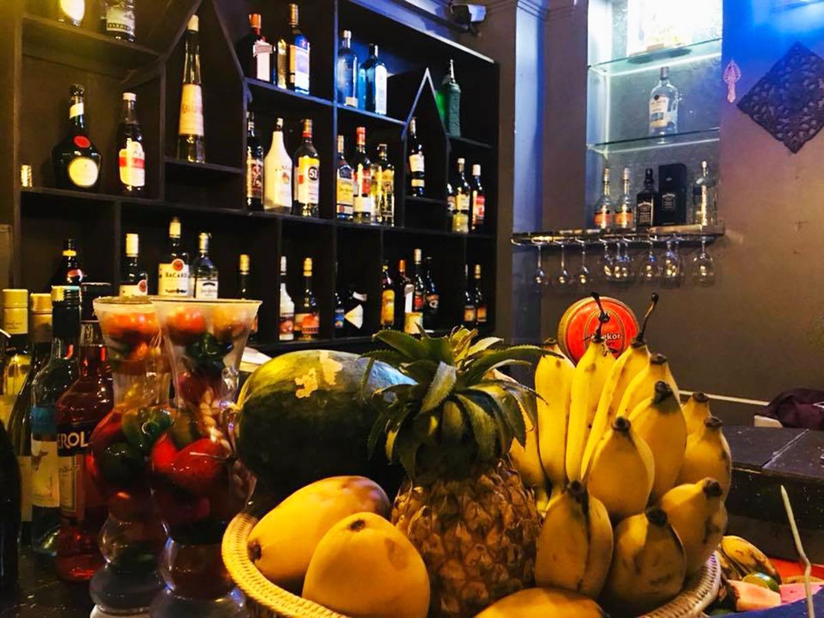 Tonle Khmer Guesthouse And Sky Bar Phnom Penh Exterior foto